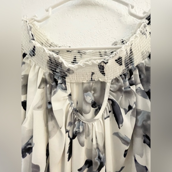 Off-Shoulder Ruffle Top with Keyhole Back in White - Picture 2 of 6